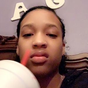 Meet your Posher, Jada